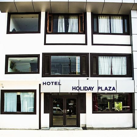 Holiday Plaza Hotel Srinagar  Exterior photo